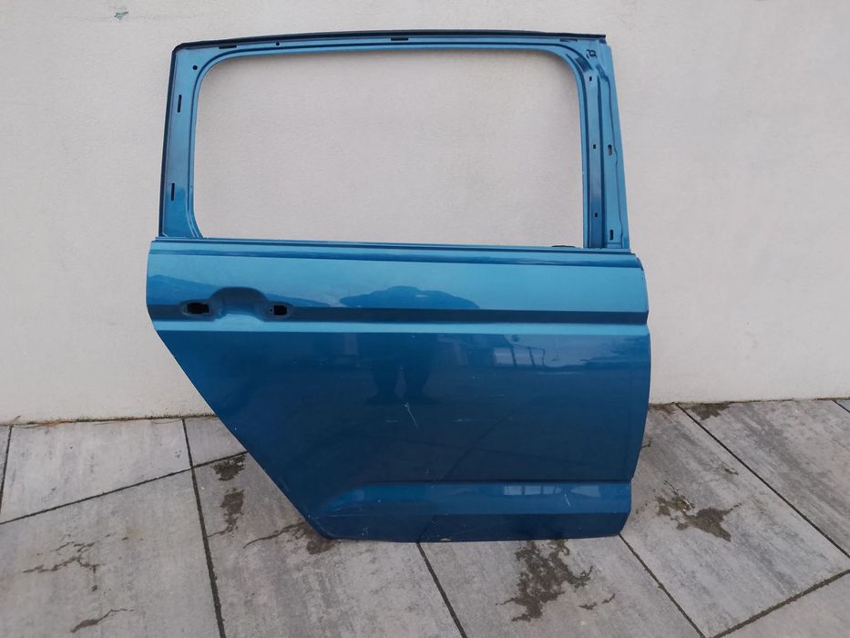 VOLKSWAGEN TOURAN 2017-2024 DRZWI PRAWE TYLNE PRAWY TYŁ 5TA833312P