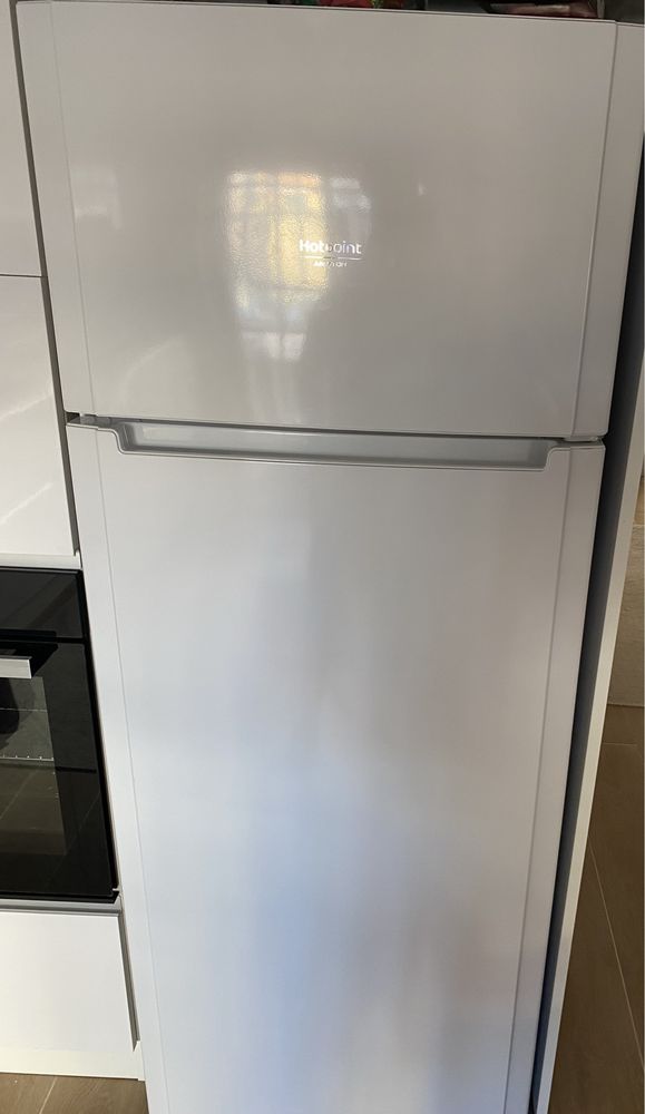 Frigorifico Ariston Hotpoint garantia fatura