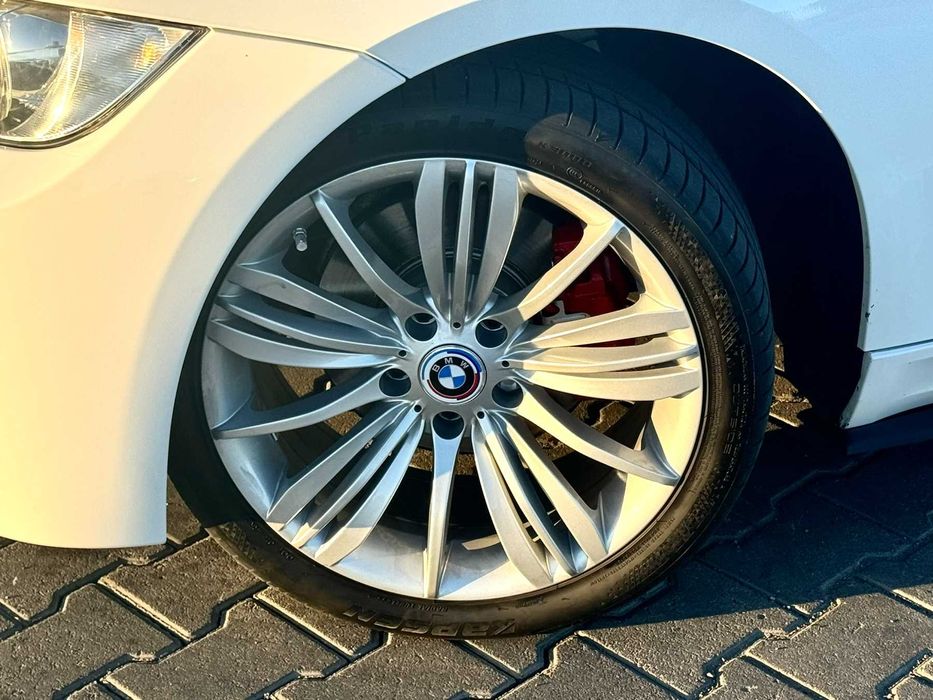 BMW 320i Cabrio E93