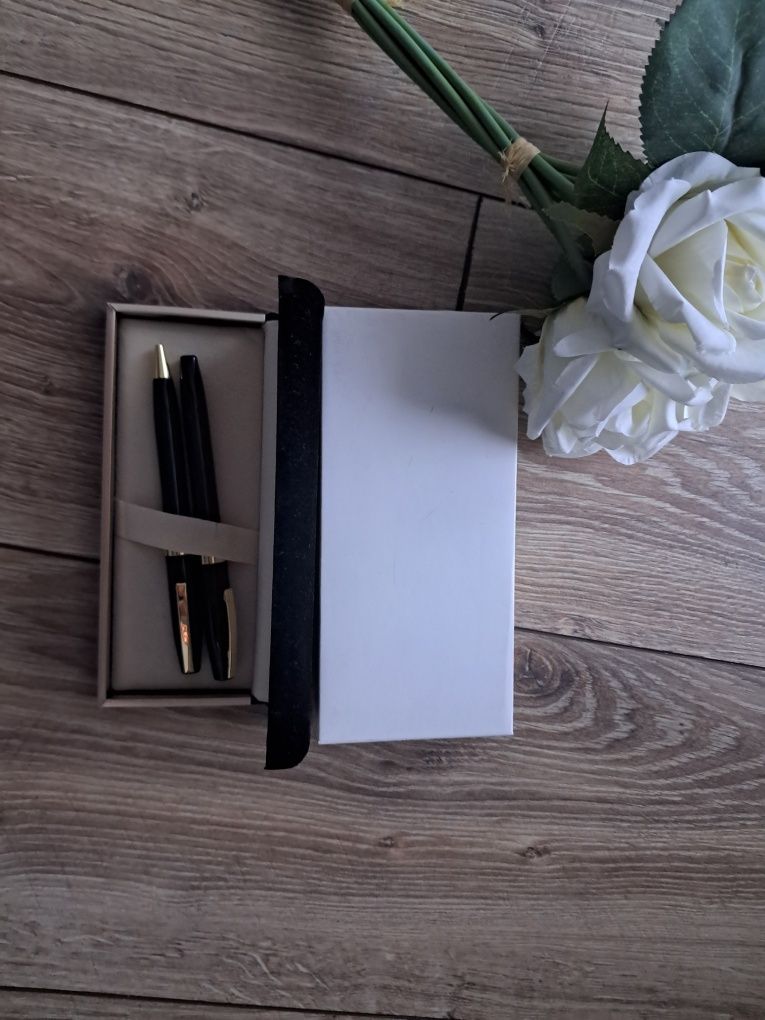 Długopisy w pudełku na prezent