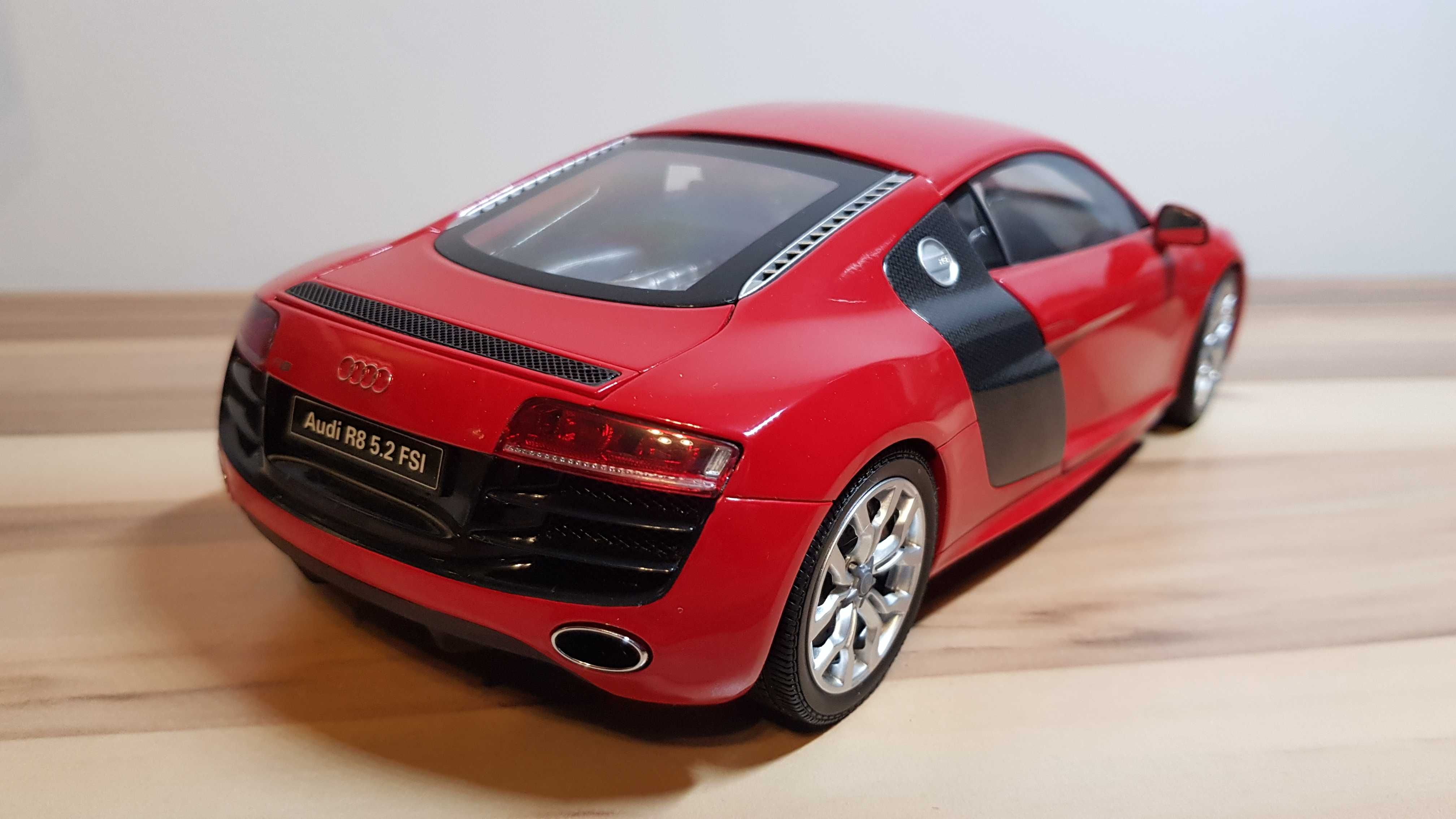 Model Audi R8 5.2 FSI w skali 1:18 Kyosho - Prezent dla Kolekcjonera