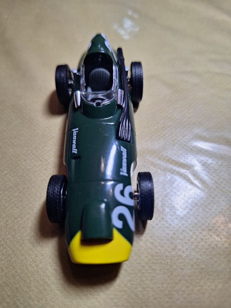 Miniatura Vanwall 1:43
