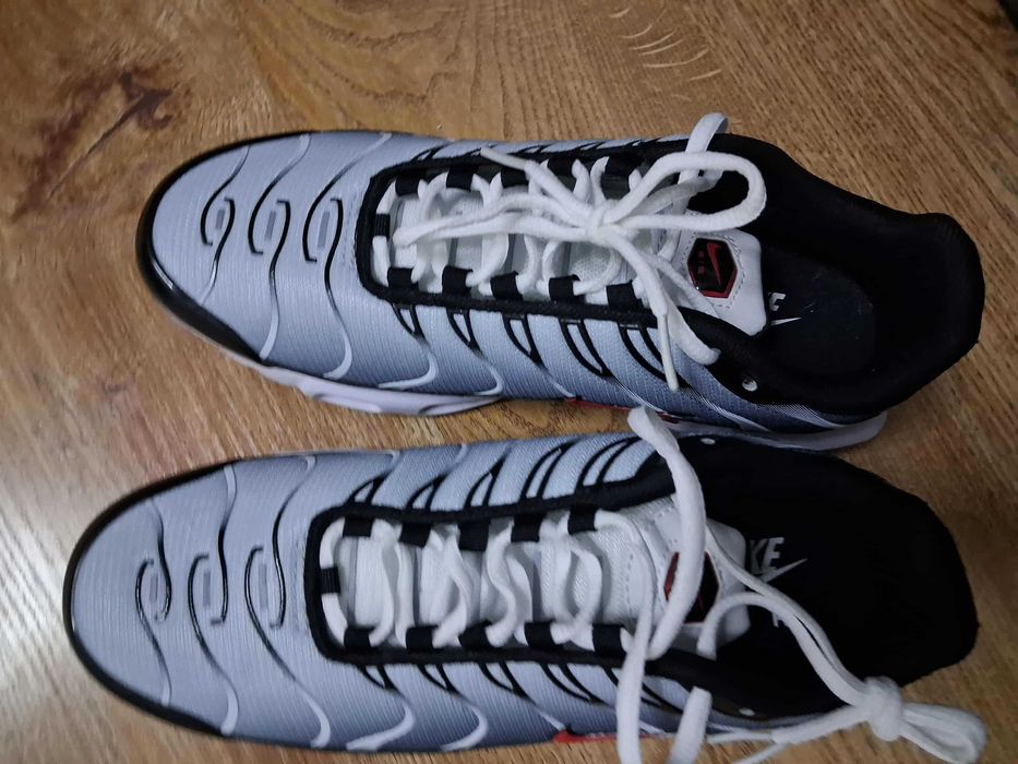 Air Max TN Black/Red/White R.42