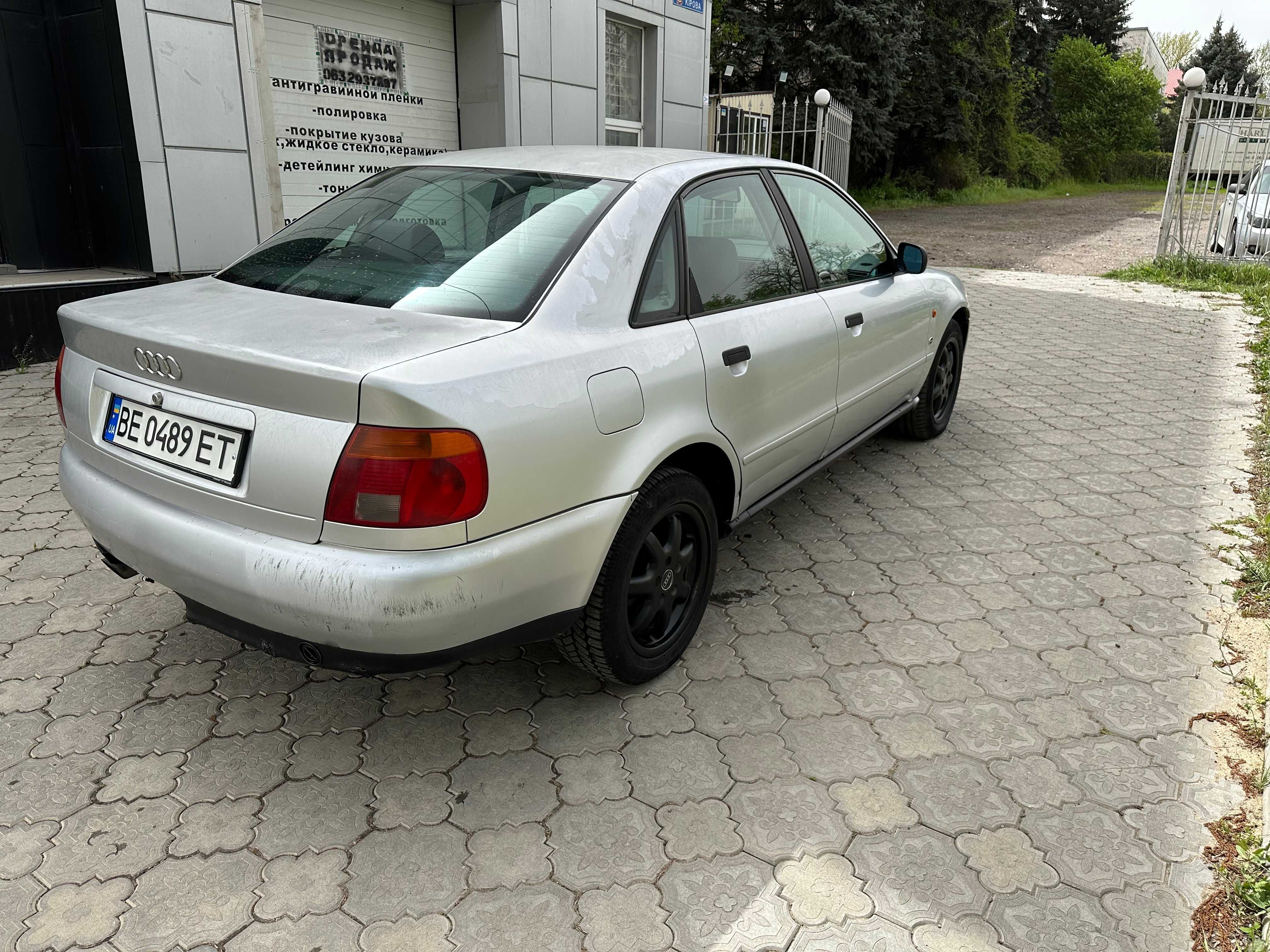 AUDI A4 1996 1.6 газ-бенз