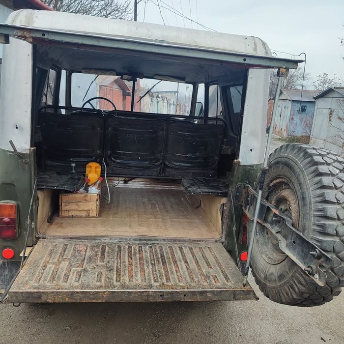 УАЗ 469 з військовими мостами