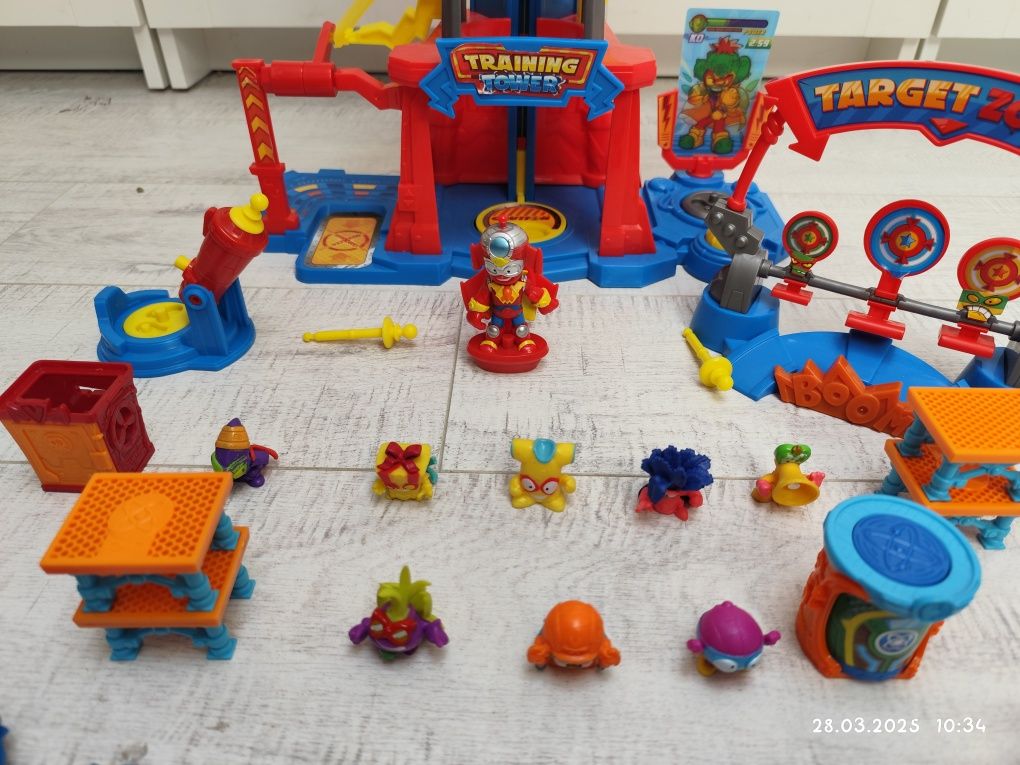 Super zings things zestaw wieża treningowa training tower figurki aut