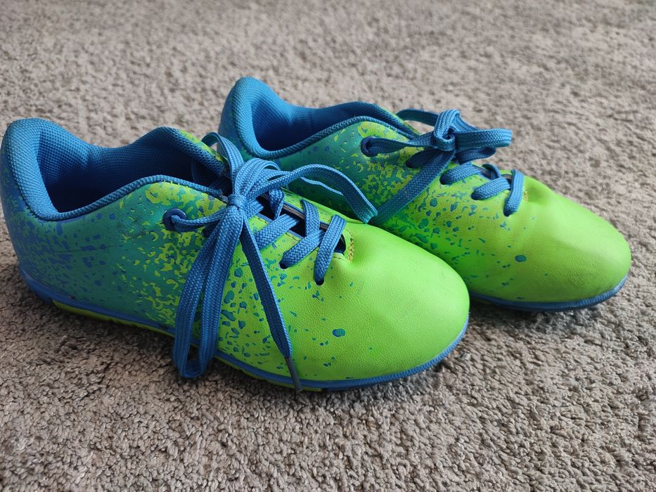 Buty sportowe turfy 32