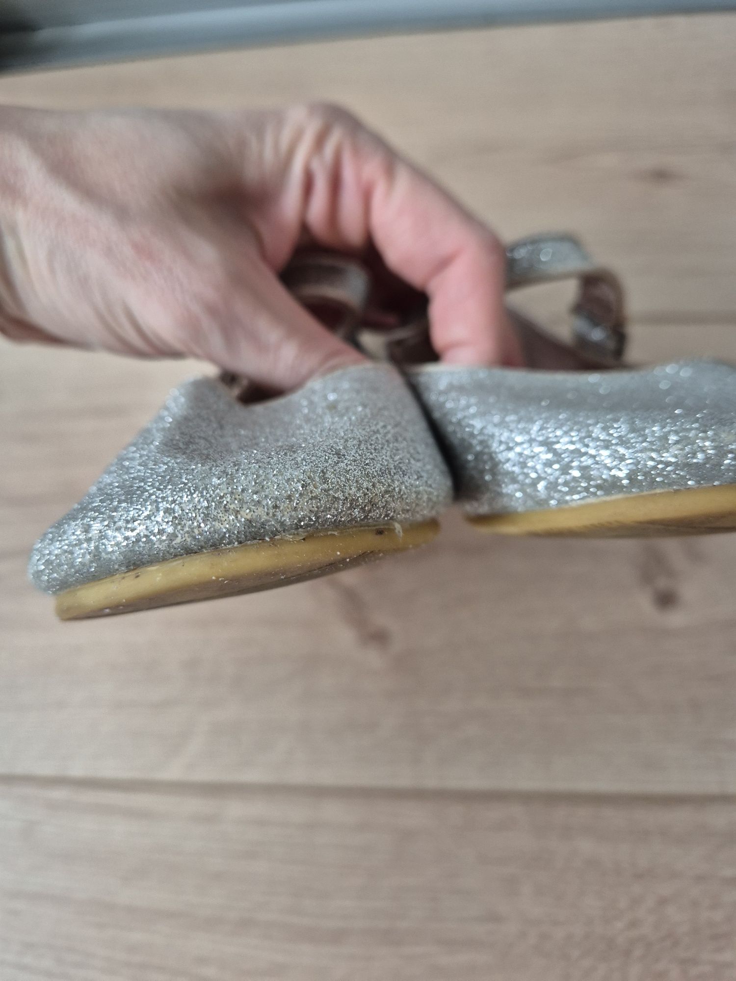 Balerinki baleriny brokatowe srebrne H&M 33 używane