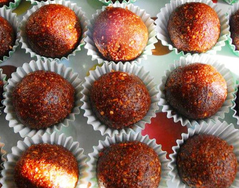 Bombons de figo e amêndoa - tradição algarvia