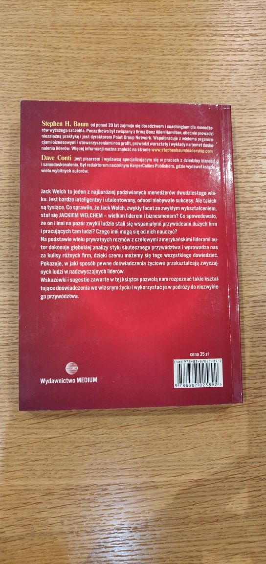 Książka "Jak zwyczajni ludzie stają się nadzwyczajnymi liderami".
Stan