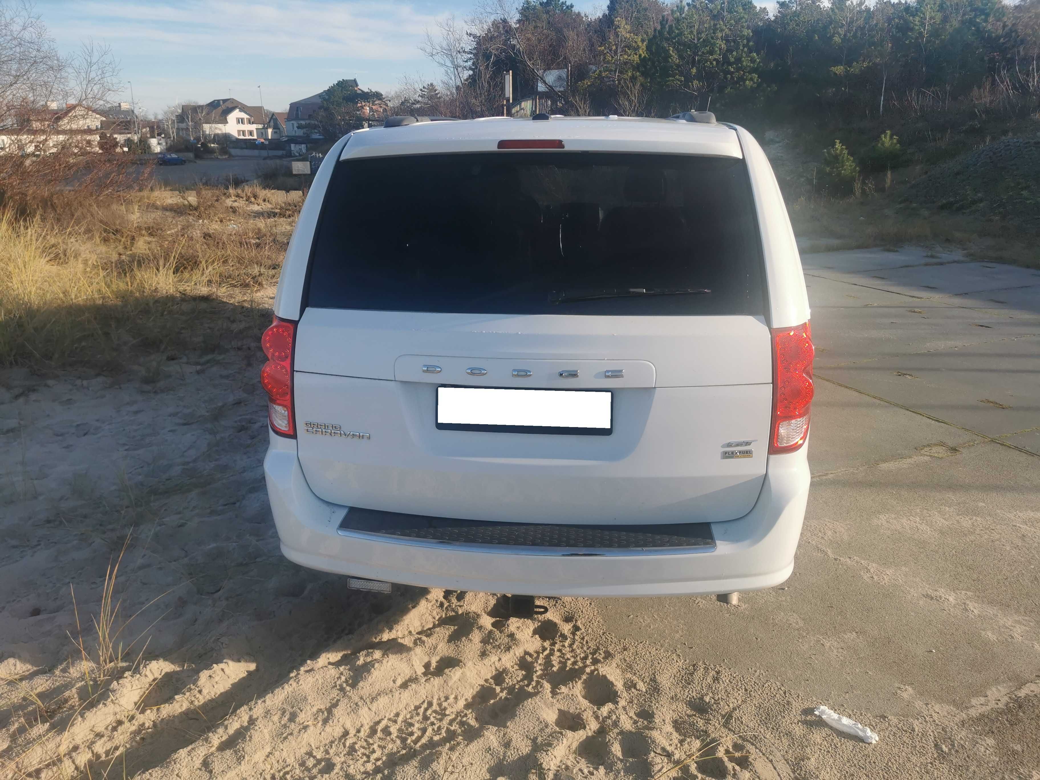 2018 Dodge Grand Caravan GT  + hak - faktura 23 %