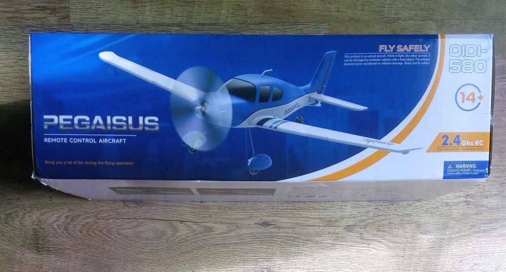 RC zdalnie sterowany samolot PEGASUS  2,4Gh 4Ch żyro 52x39