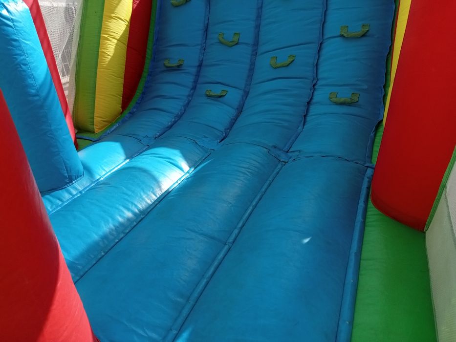 Vende se insuflável usado