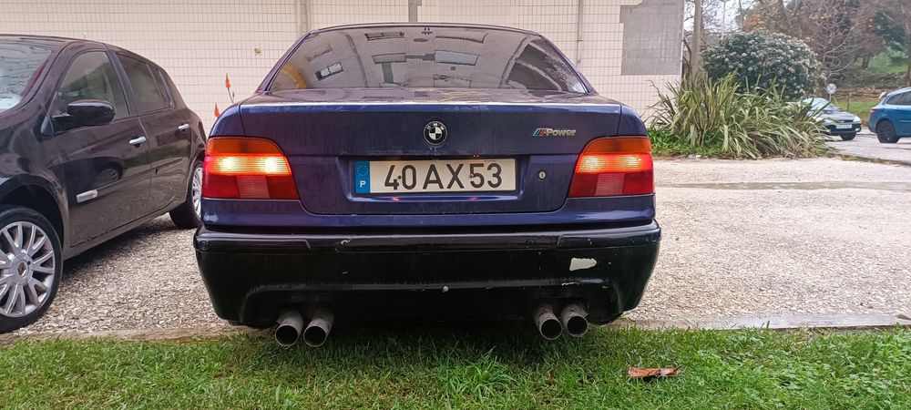 BMW E39 528i 1999