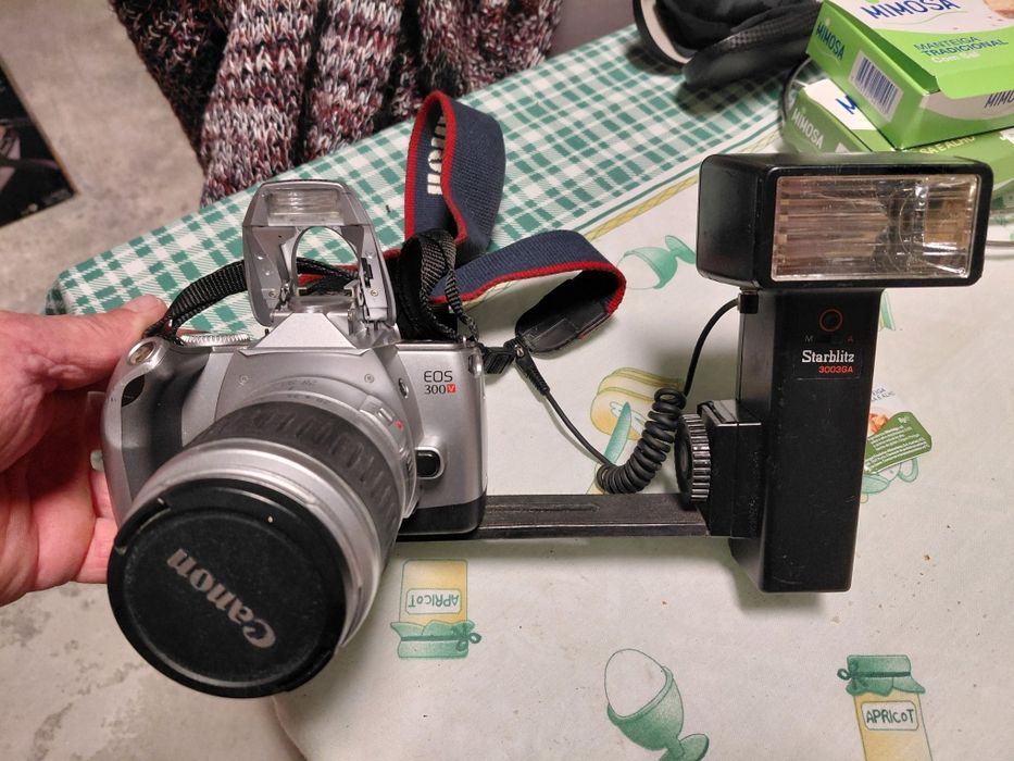 Câmara Canon EOS 300V