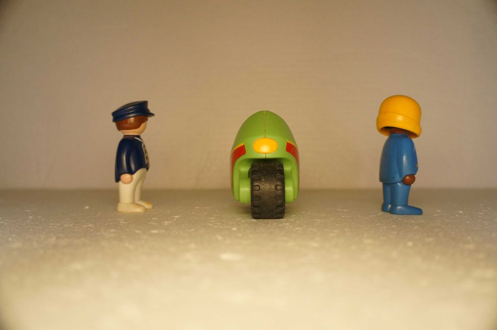 Playmobil 907 123 Motor policjant motocyklista Playmobile
