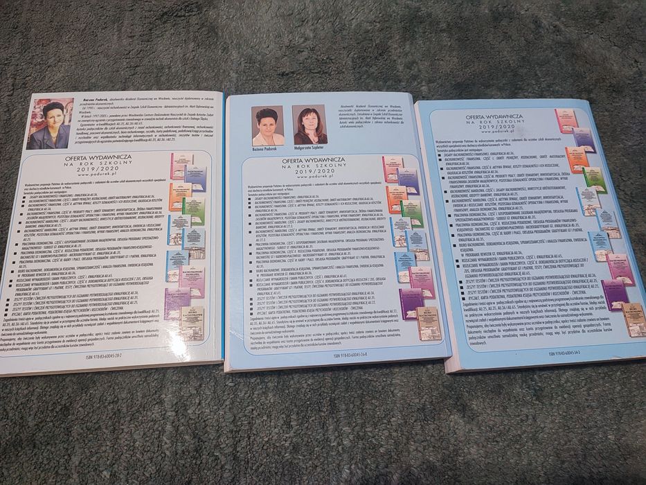 3 części podręczników zawodowych Pracownia ekonomiczna Padurek