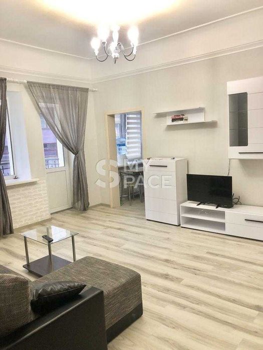 ТЕРМІНОВО  Крутий узвіз 1/2, 2К 49м