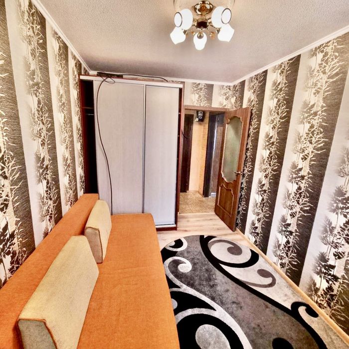 Продам 2х комнатную квартиру ж/м Парус