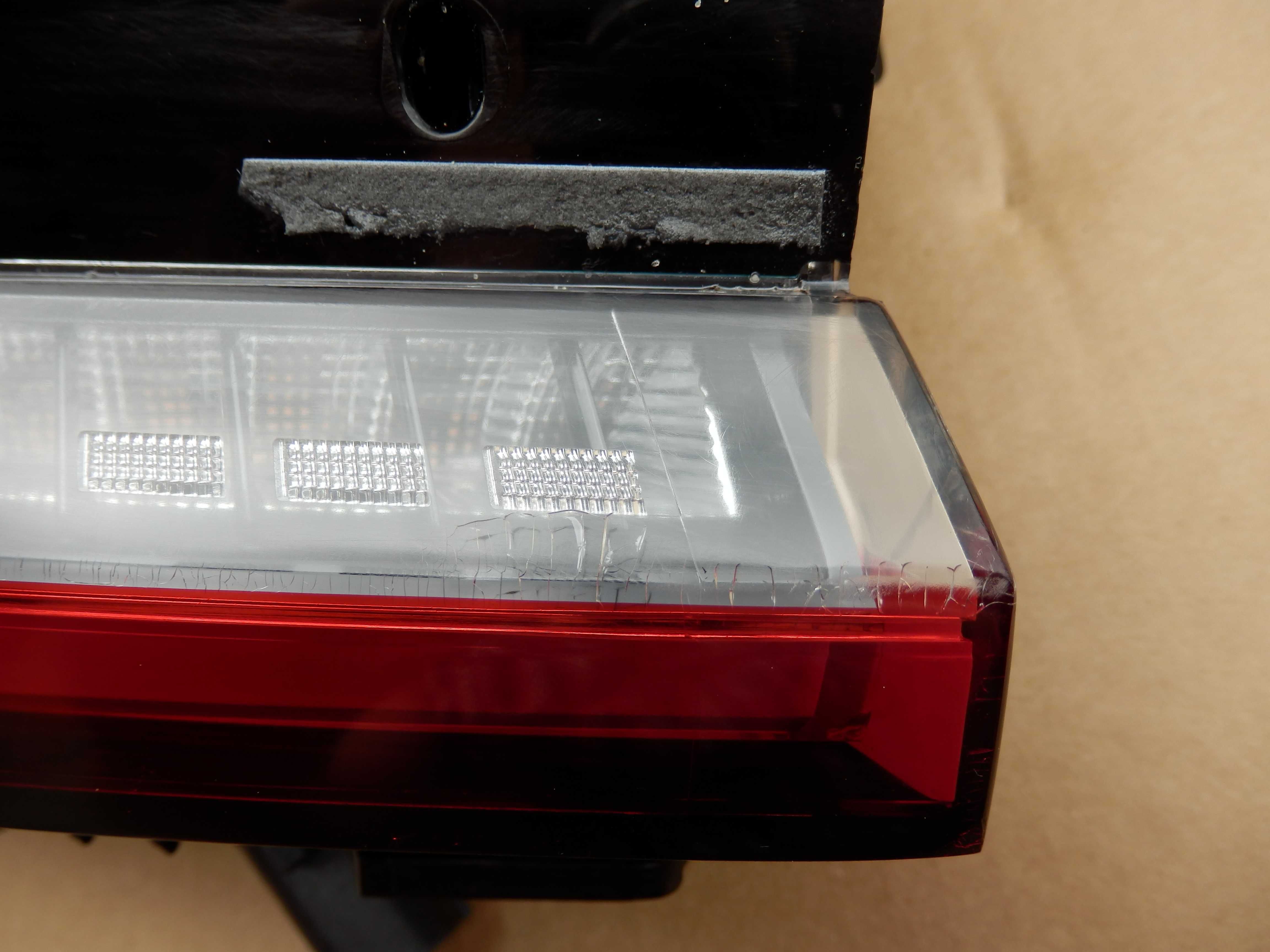 Volvo C40 Lampa Led Tylna Tył Lewa EU