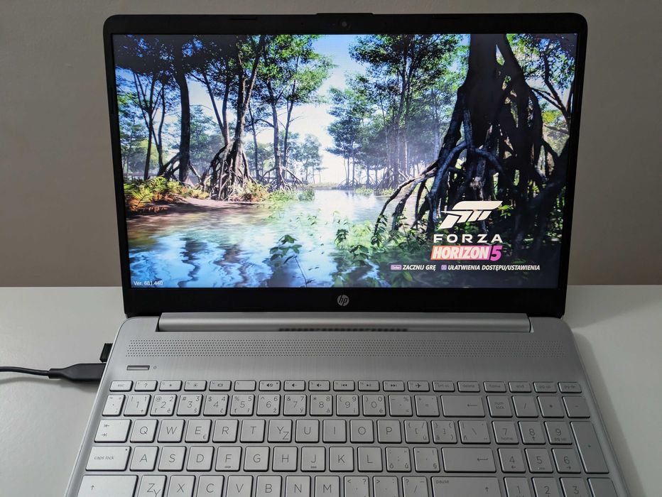 Laptop Ultrabook FHD Jak Nowy Bateria 8h Win 11 16GB DDR4 USB-C SSD