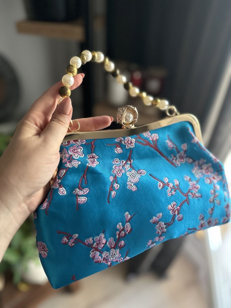 Elegancka torebka w stylu retro