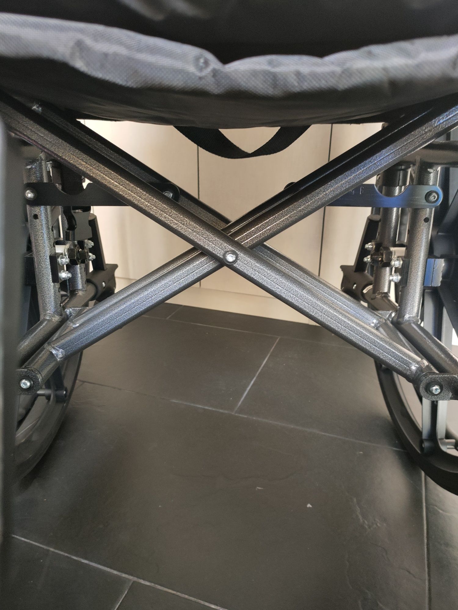 Cadeira de rodas manual em alumínio NOVA