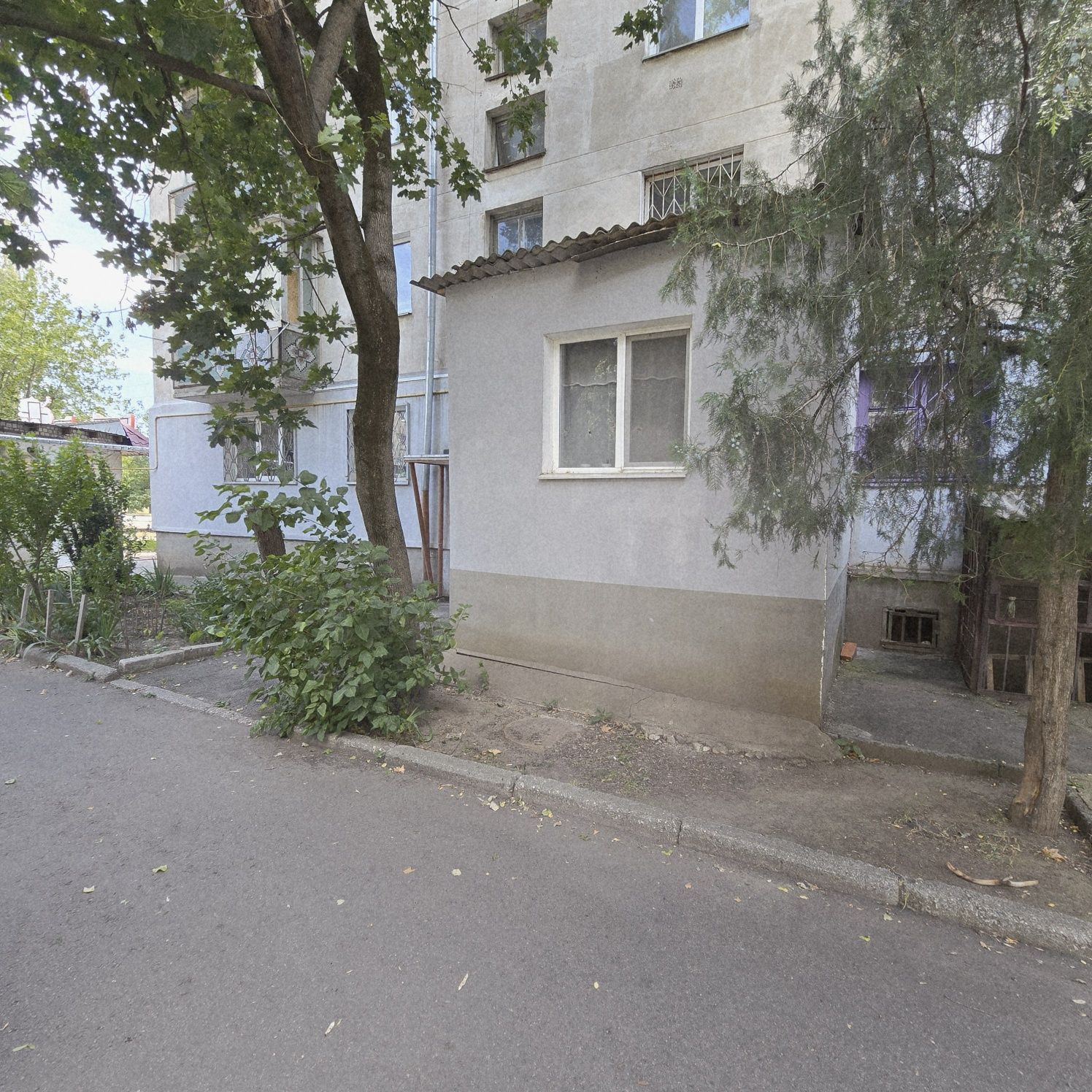 Аренда 3х к.кв Пограничная/Садовая 1/5 с пристройкой 8000грн