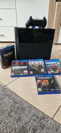 Play station 4 plus gry
