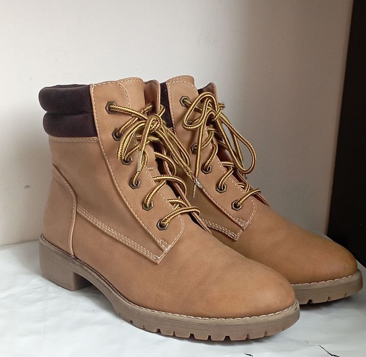 Trapery damskie botki marki Land Rover rozmiar:39 brązowe