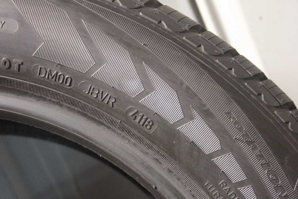 225/55/17 Goodyear UltraGip 8 Performance 225/55 R17 97H 8mm