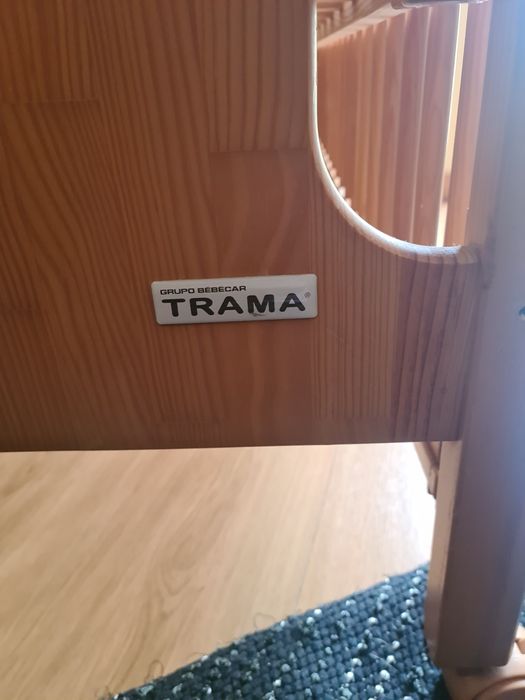 Cama de grades Trama