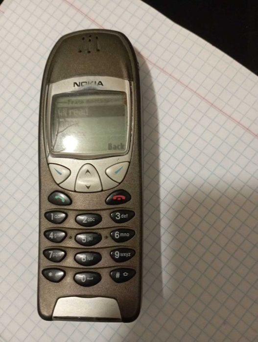 NOKIA  6210 кнопочный аппарат