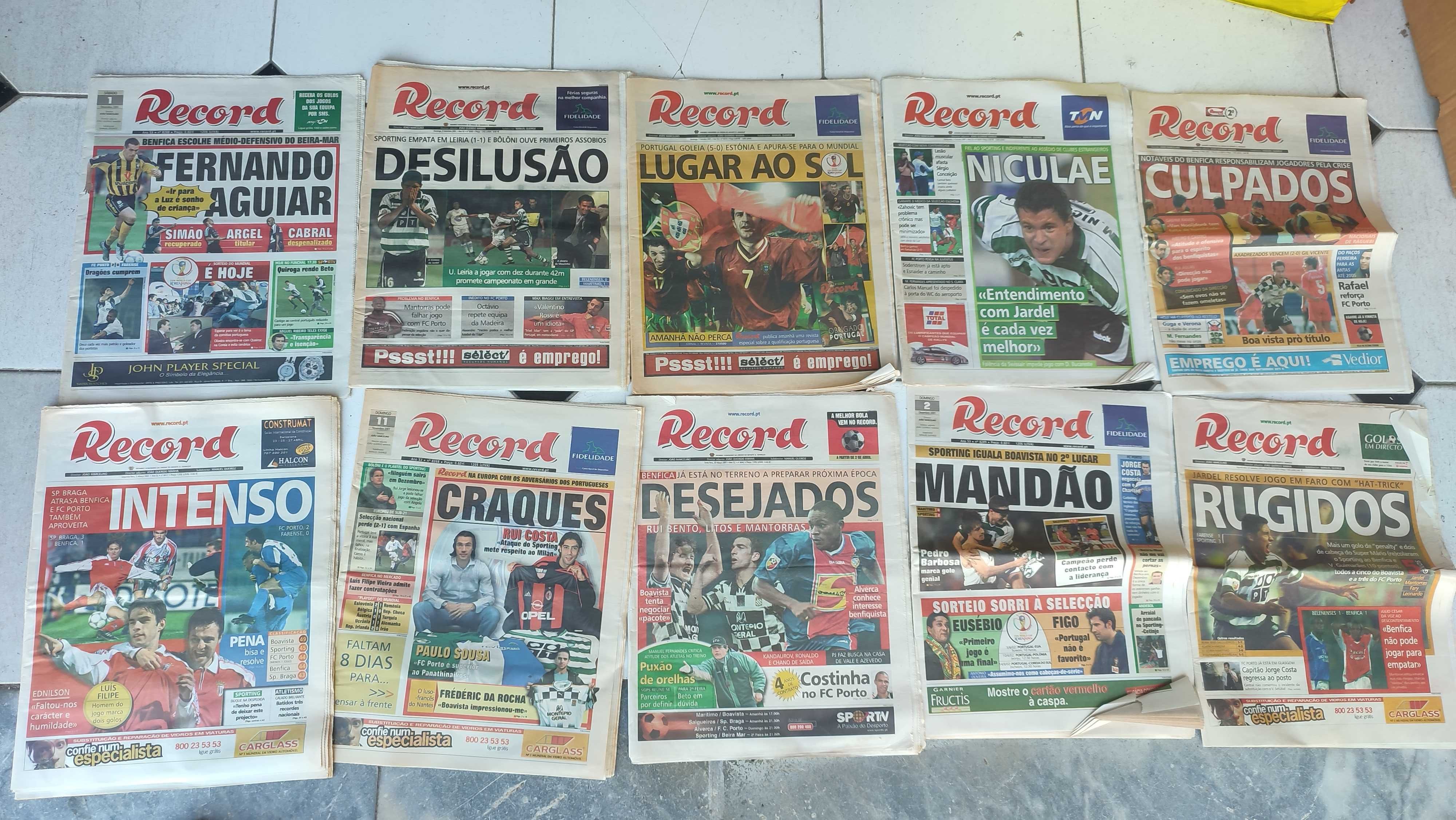 Lote 70 Jornais Record - Ano de 2001