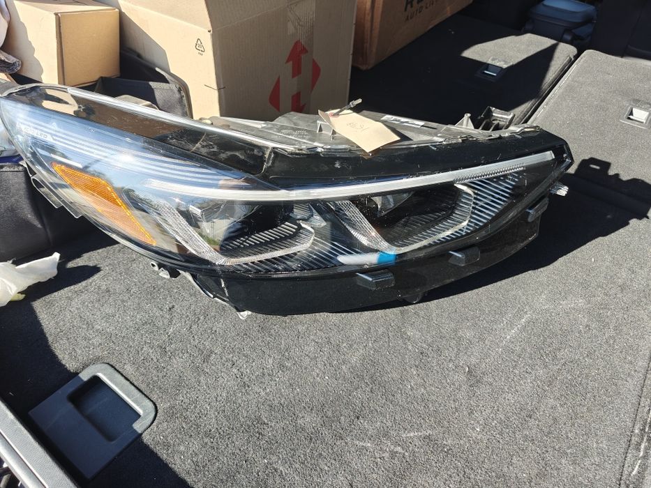 Правая левая фара Ford escape 2023 2024 2025 titanium оригинал Америка