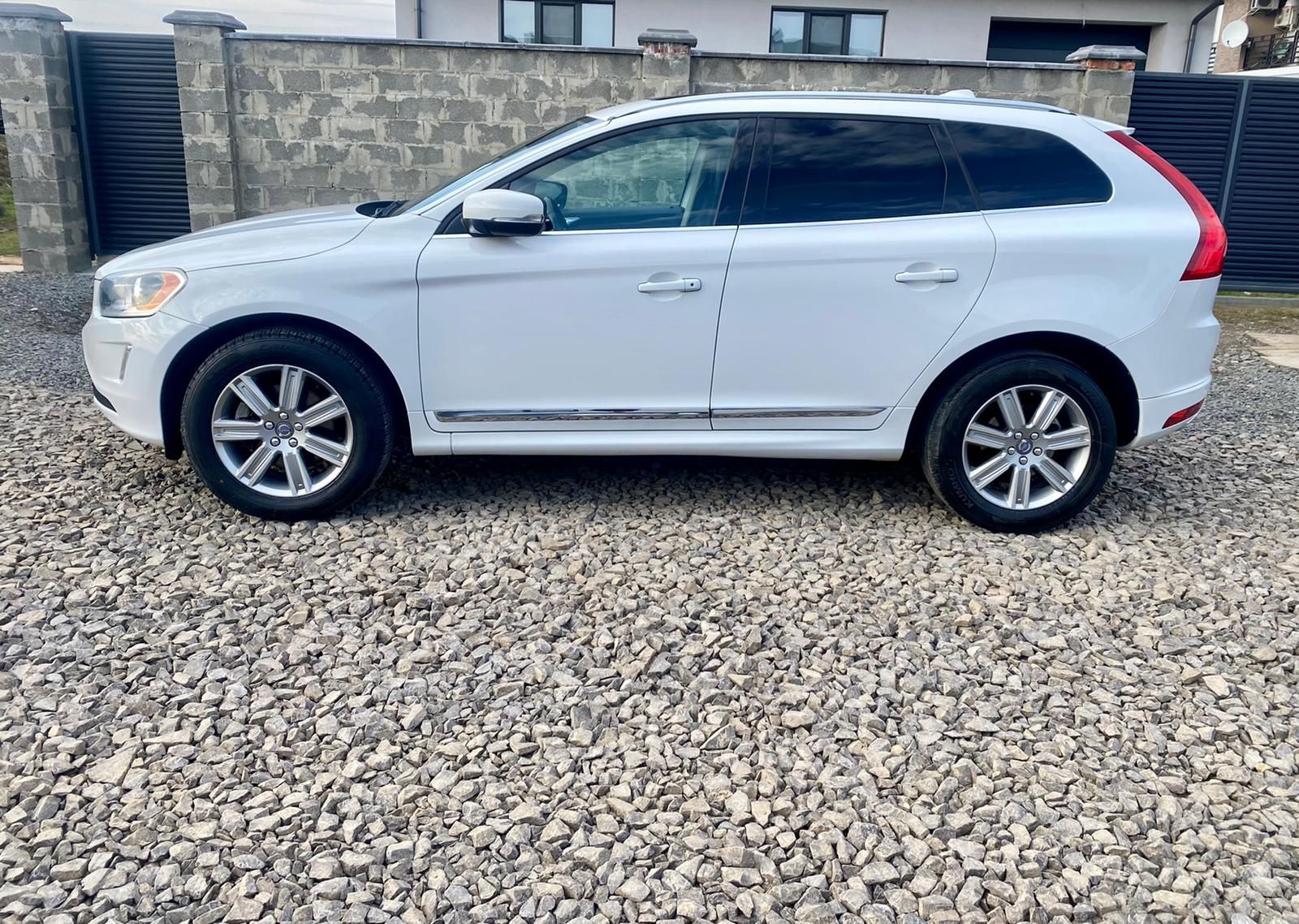 Продам VOLVO XC60  2.0Т  2016р.в.