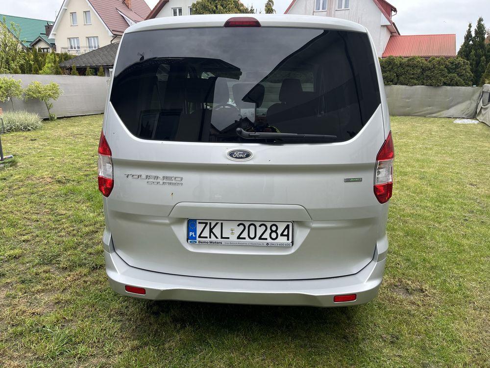 Ford tourneo courier cena brutto