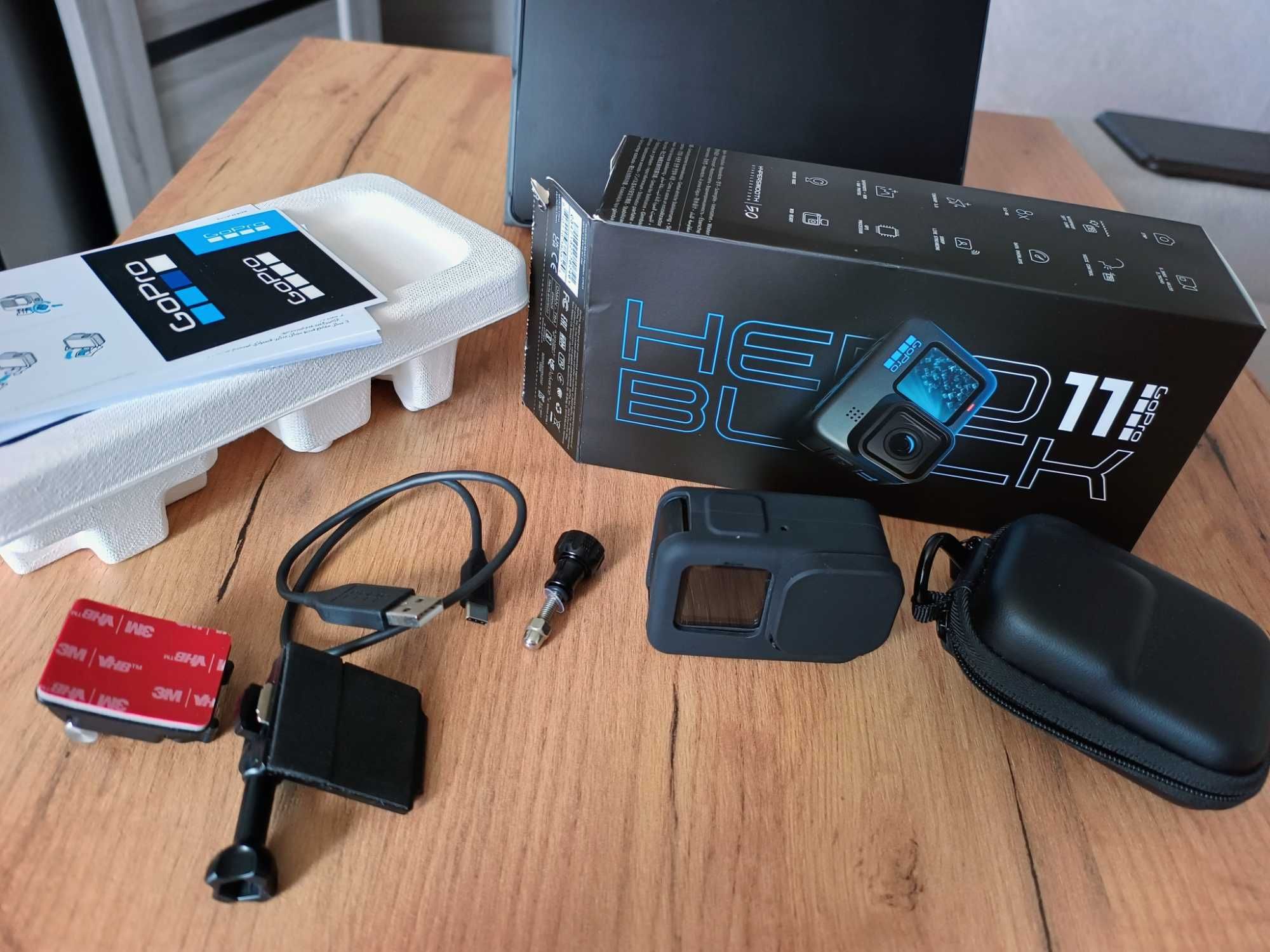 GoPro Hero 11 Black + SD-card 128Гб +кріплення на шолом, чохол, футляр