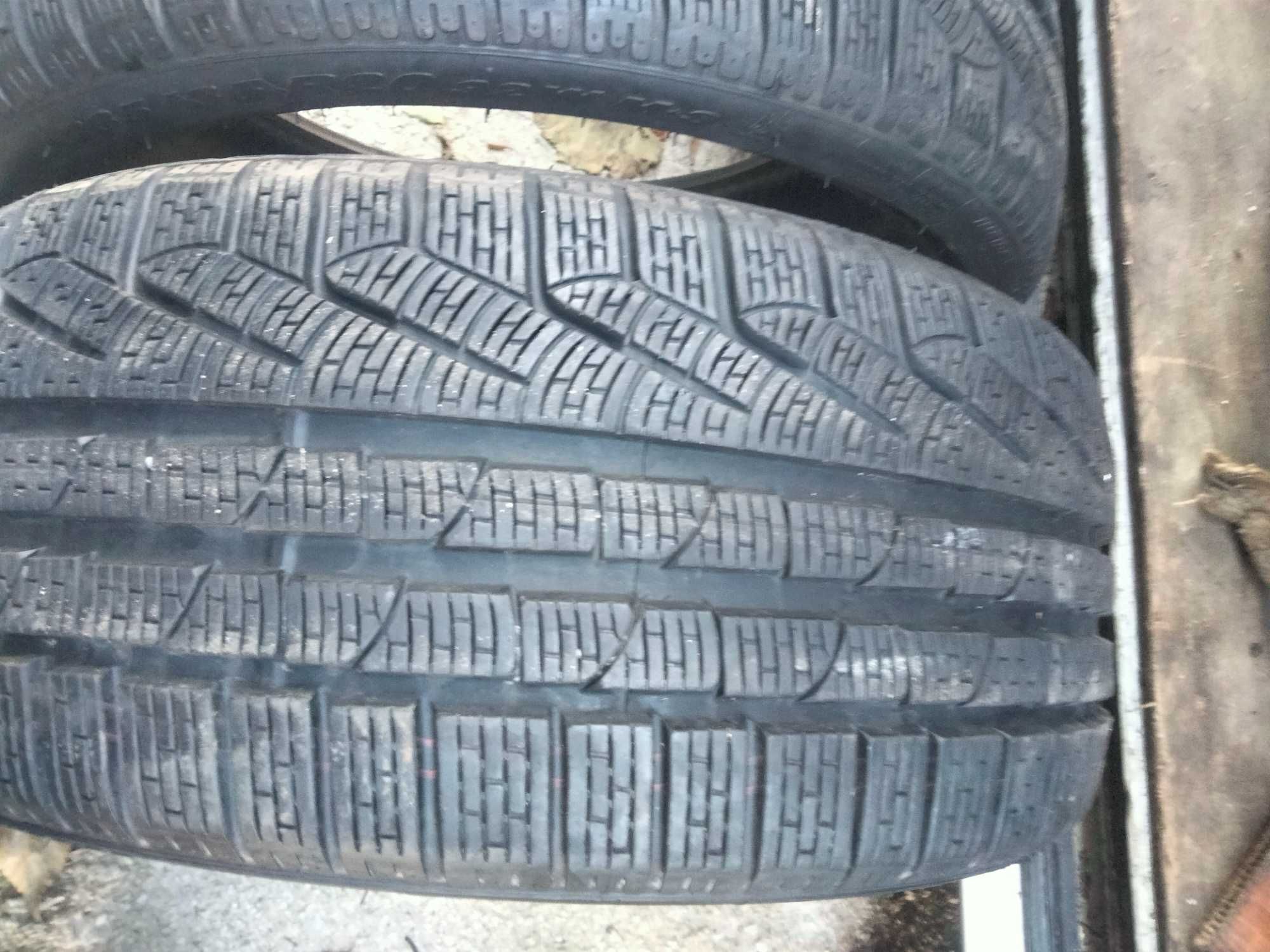235 35 R20 Pirelli