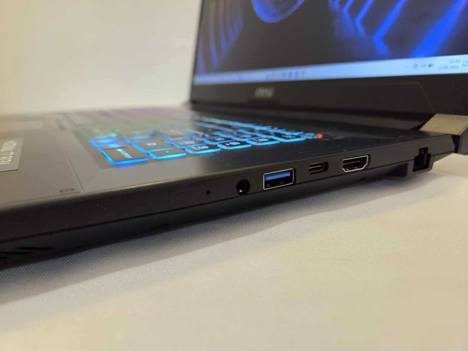 Laptop MSI KATANA 17" B13V i7 16GB 512SSD RTX4060 idealny stan Kraków