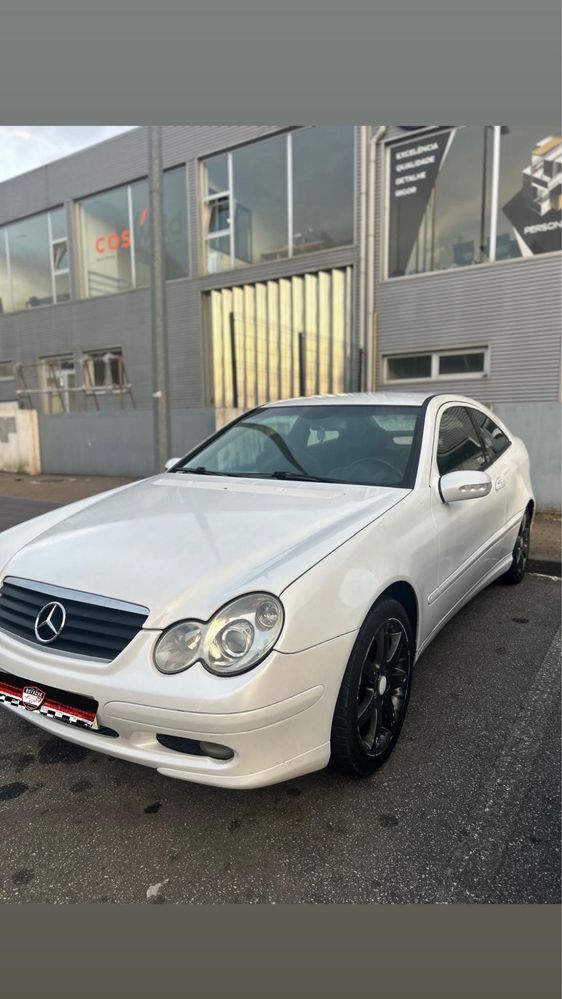 Mercedes-Benz C220cdi SPORT COUPE w203