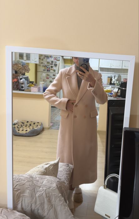 Пальто ZARA шикарное