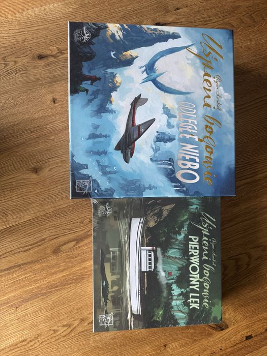 Uśpieni Bogowie - Odległe  Niebo - edycja Deluxe + Insert + Dodatek