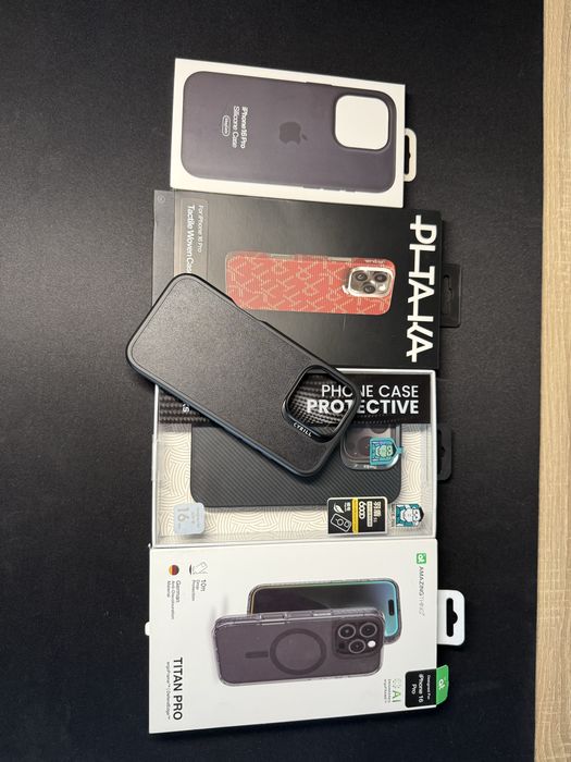 Чехлы AMAZINGthing  Pitaka Apple Benks Spigen Cyrill Kajuk новые
