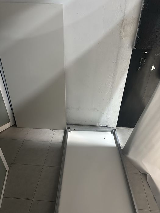 Mesa escritorio  e cadeiras