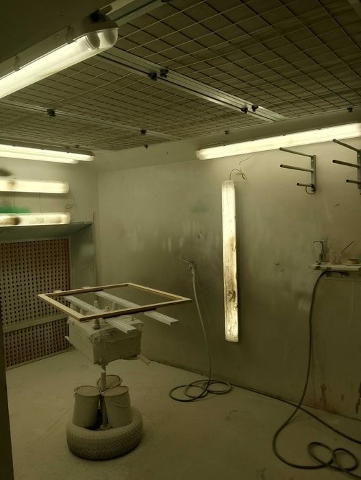 Ściana lakiernicza, panele nawiewowe, wyposażenie Lakierni meblowej