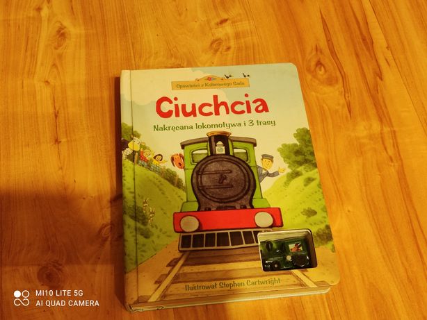 Książka dla dzieci z lokomotywą.
