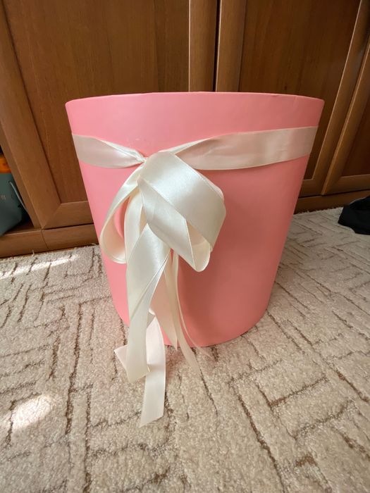 Подарочная коробка/подарункові коробки(по 50 грн)/паперова сумочка 20