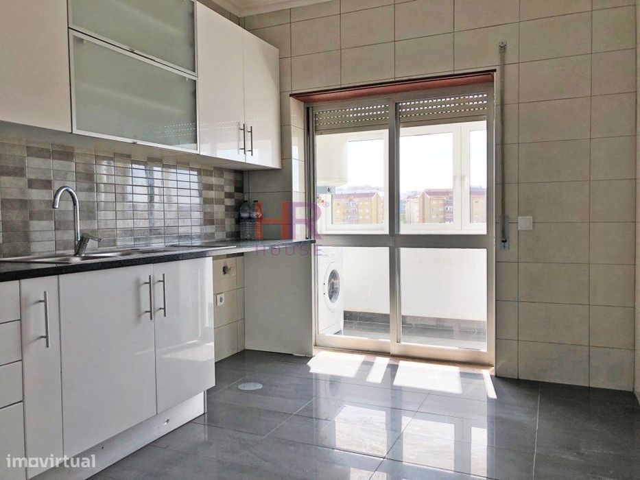 T4 em Duplex - Rua do Brasil - Coimbra