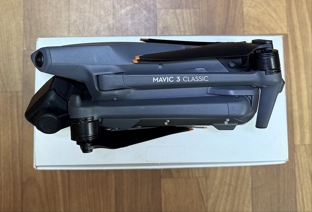 Комплект дрон Dji mavic 3 classic